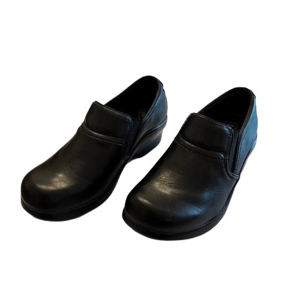 Ariat Sutter Women's Black Leather Professional Work Clog Size 8.5 - Picture 3 of 7